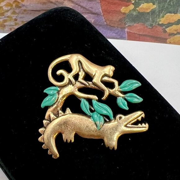D'Artefax Monkey & Crocodile Brooch - Picture 1 of 4